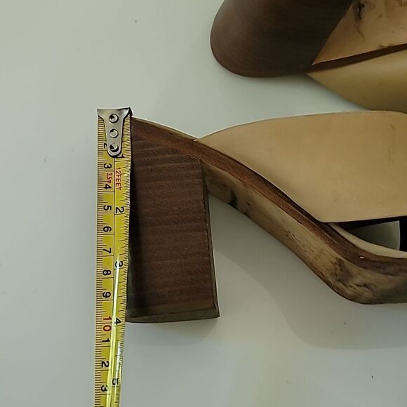 Loeffler Randall Women's Tan Etta Jeweled Block Heel Sandals - Picture 8 of 8